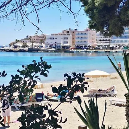 Boutique Arenas Es Cana